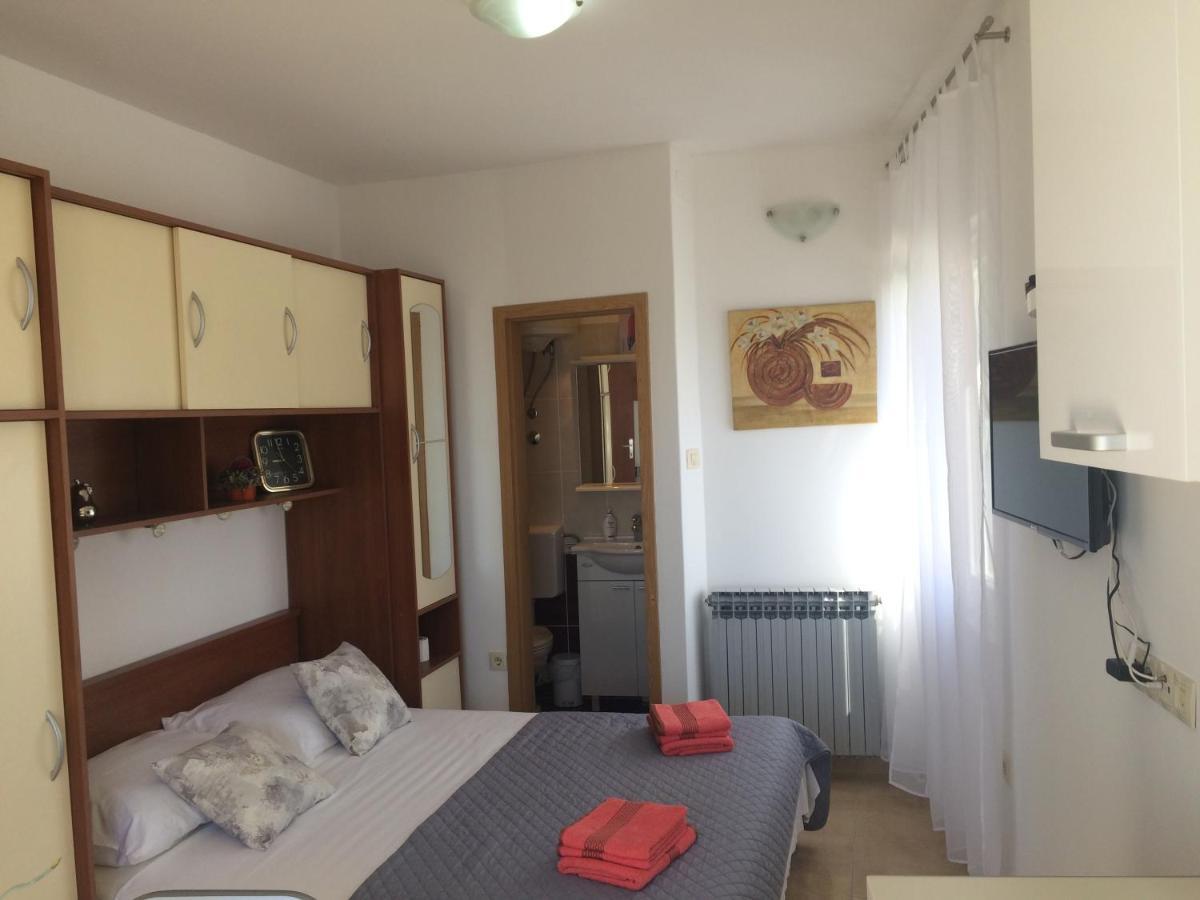 Studio Apartment Mala Plaza Kaštela 외부 사진